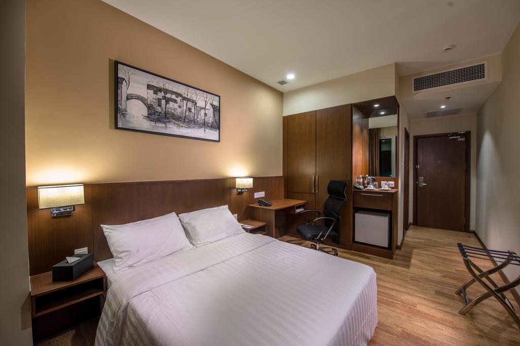 Keoja Hotel Kuala Belait Eksteriør billede